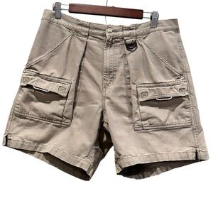 Columbia PFG Shorts Men's Medium Khaki Cargo Pockets Omni Shade Hiking 7” Inseam